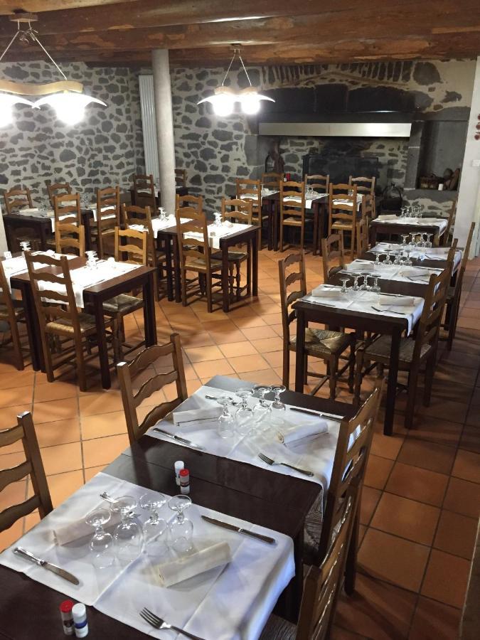 Auberge Les Fontilles Coltines Esterno foto