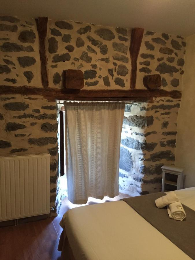 Auberge Les Fontilles Coltines Esterno foto